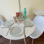 Afrodita I 108 Sunny