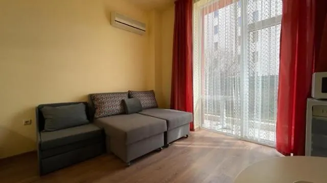 Afrodita I 108 Sunny アパート